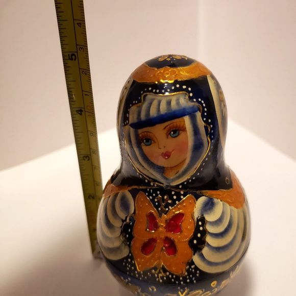 NESTING MATRYOSHKA RUSSIAN HAND PAINTED DOLLS SIGNED  STACKING 5 PIECE WOODEN 5" - Picture 12 of 12